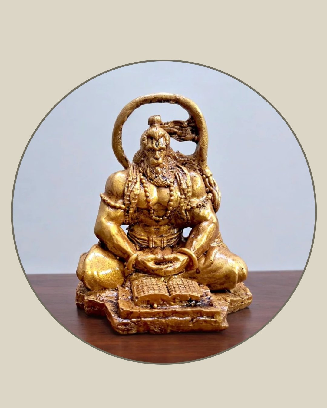 Figurines